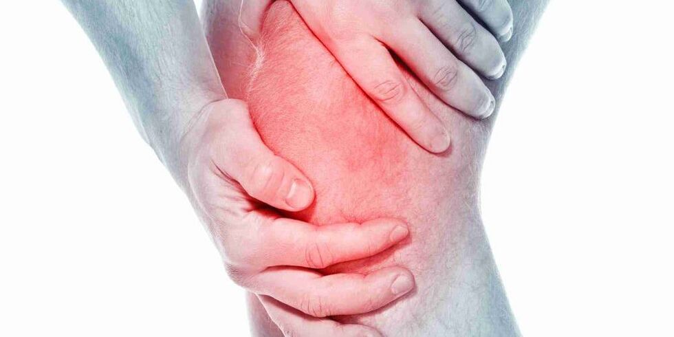 Irora ninu ọkan ti o tẹ tabi fapupo ti o wa ni ami aisan arthrosis ti apapọ orokun